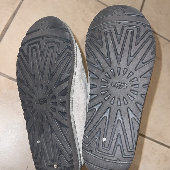 Grey Uggs - Picture 2 of 3